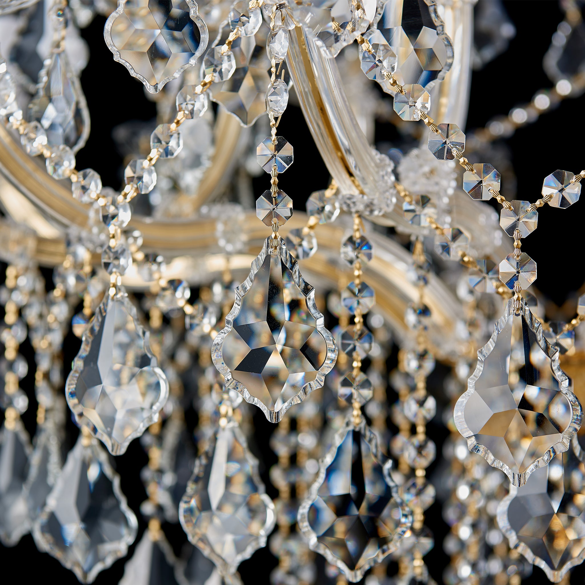 Maria Theresa Chandelier - 24 Lighting Sockets Nordic Pendant Light Fixture for Villas Hotels